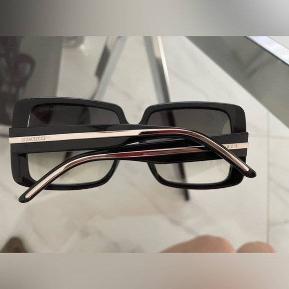 NINA RICCI SUNGLASSES - Picture 15 of 16